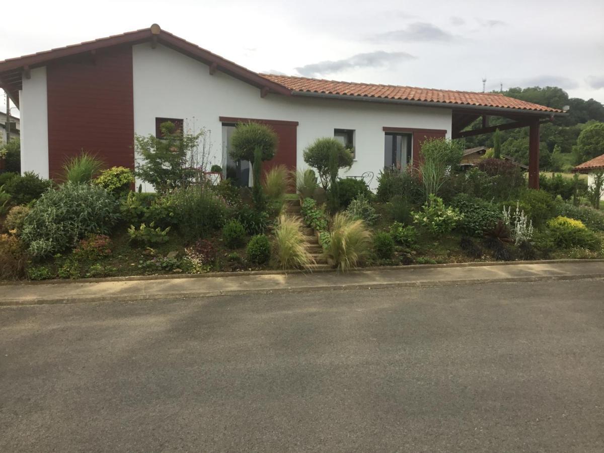 Maison Fleurie Uhart-Cize Exterior foto